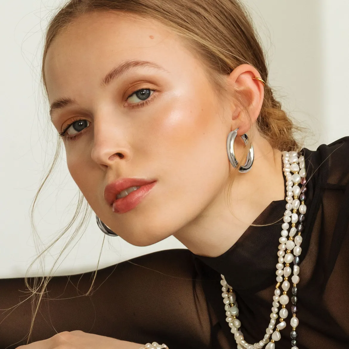 Bold Hoops Large - Gold