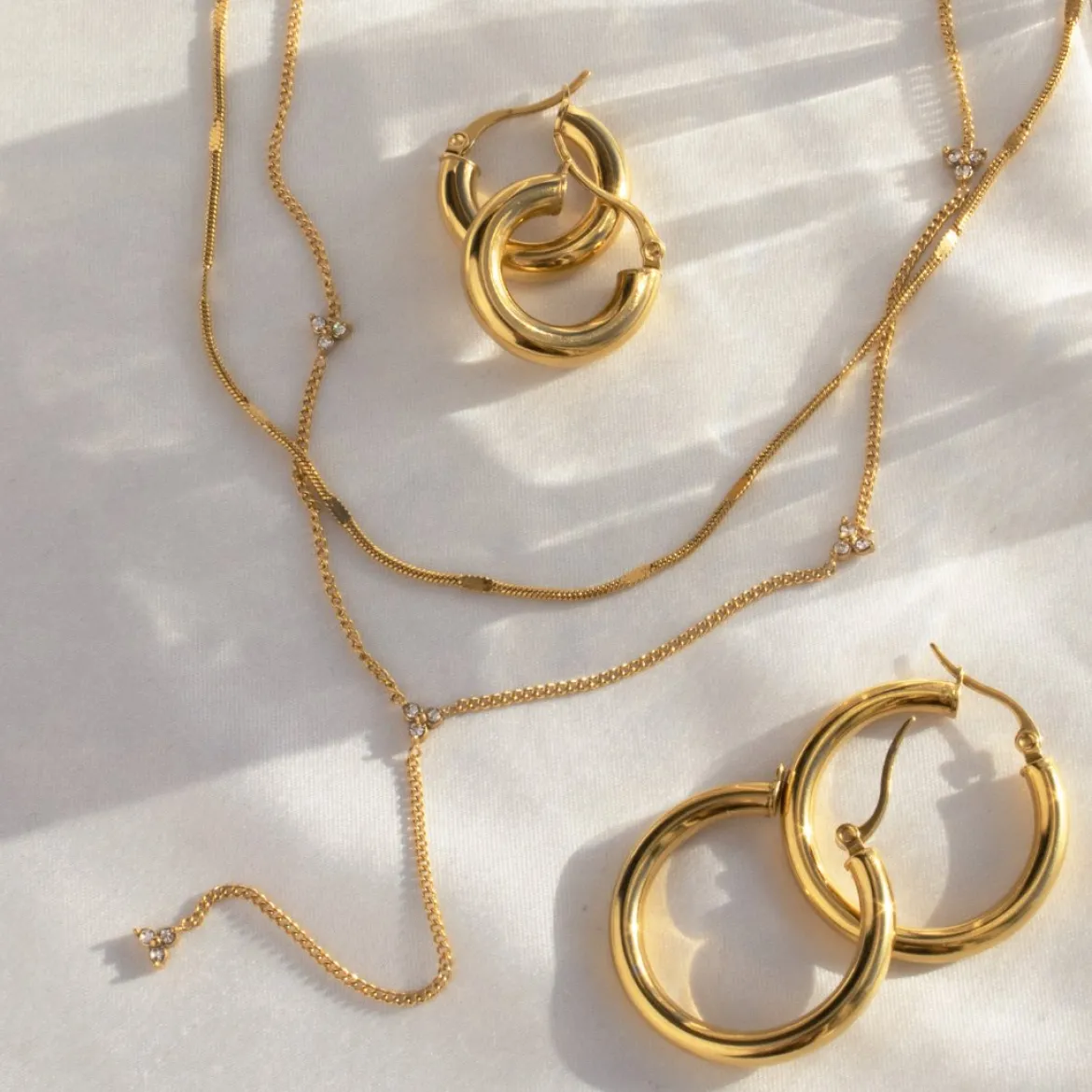 Bold Hoops Medium - Gold