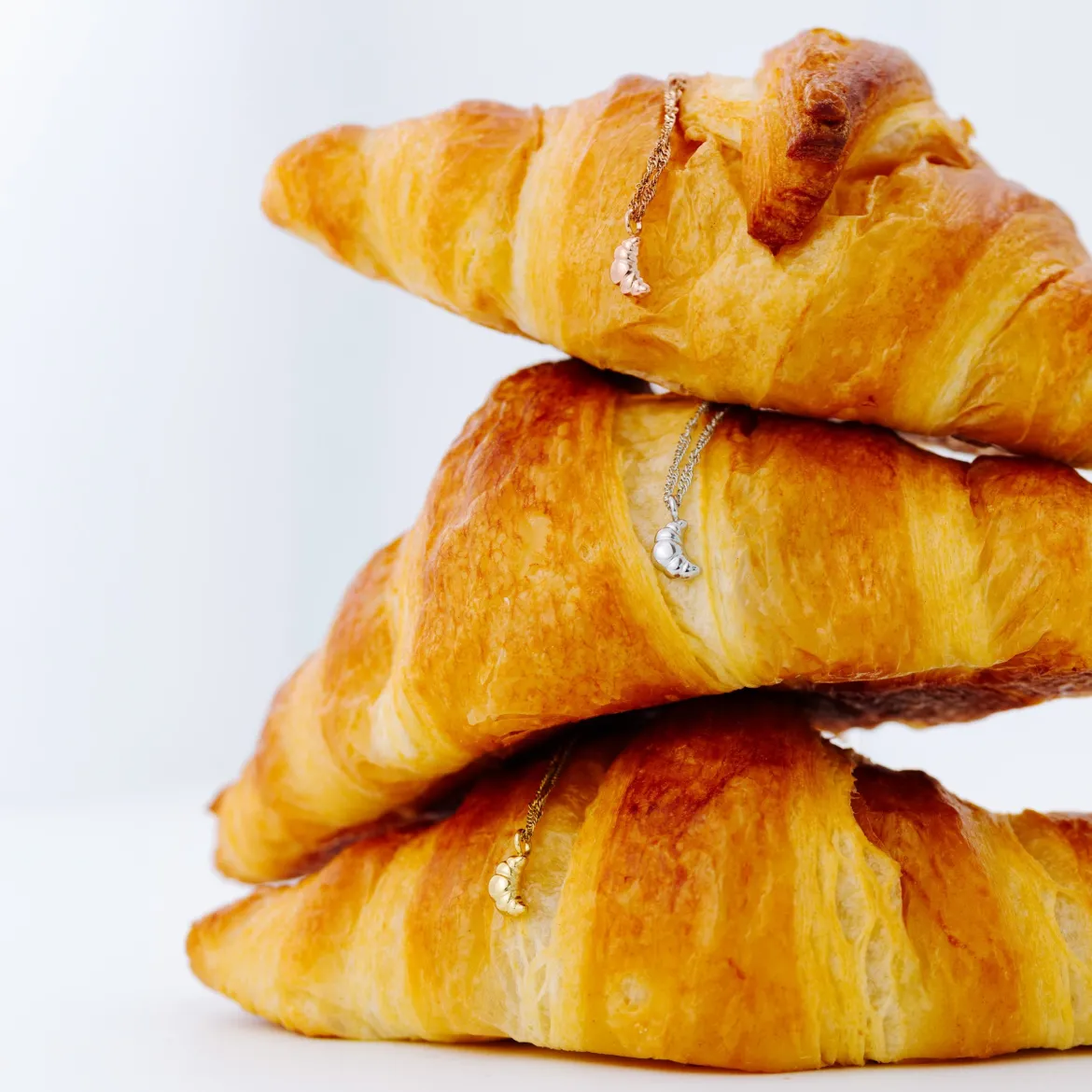 Croissant Necklace Gold