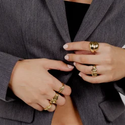 Curvy Wave Ring Gold