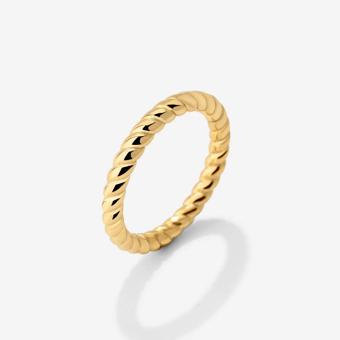 Endless Twist Ring Gold
