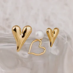 Flowy Heart Studs Small Roségold