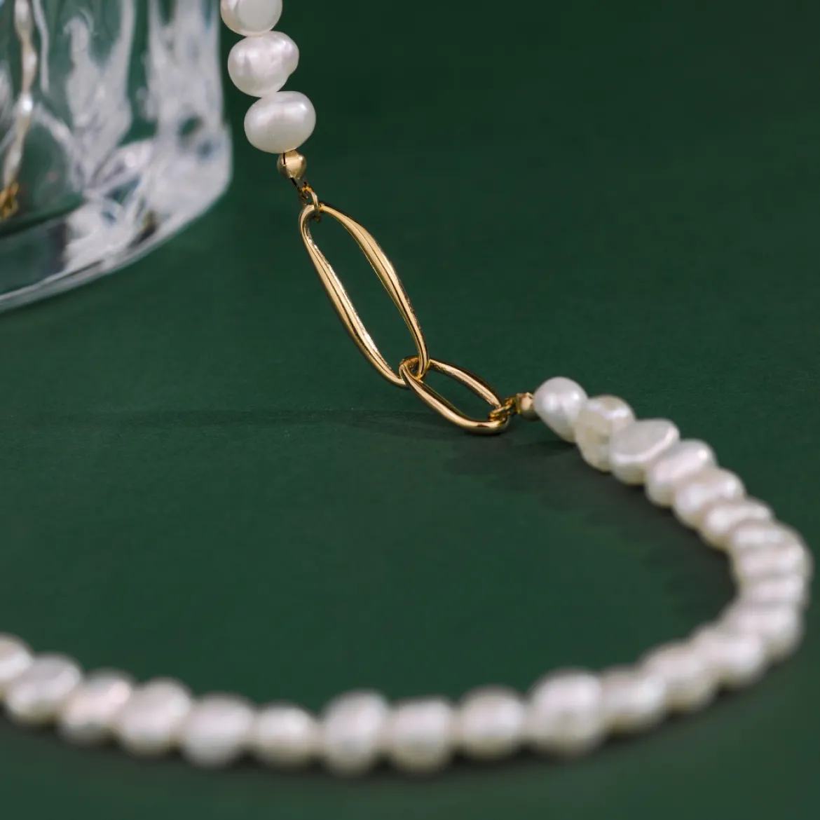 Fluidity Pearl Necklace Silber