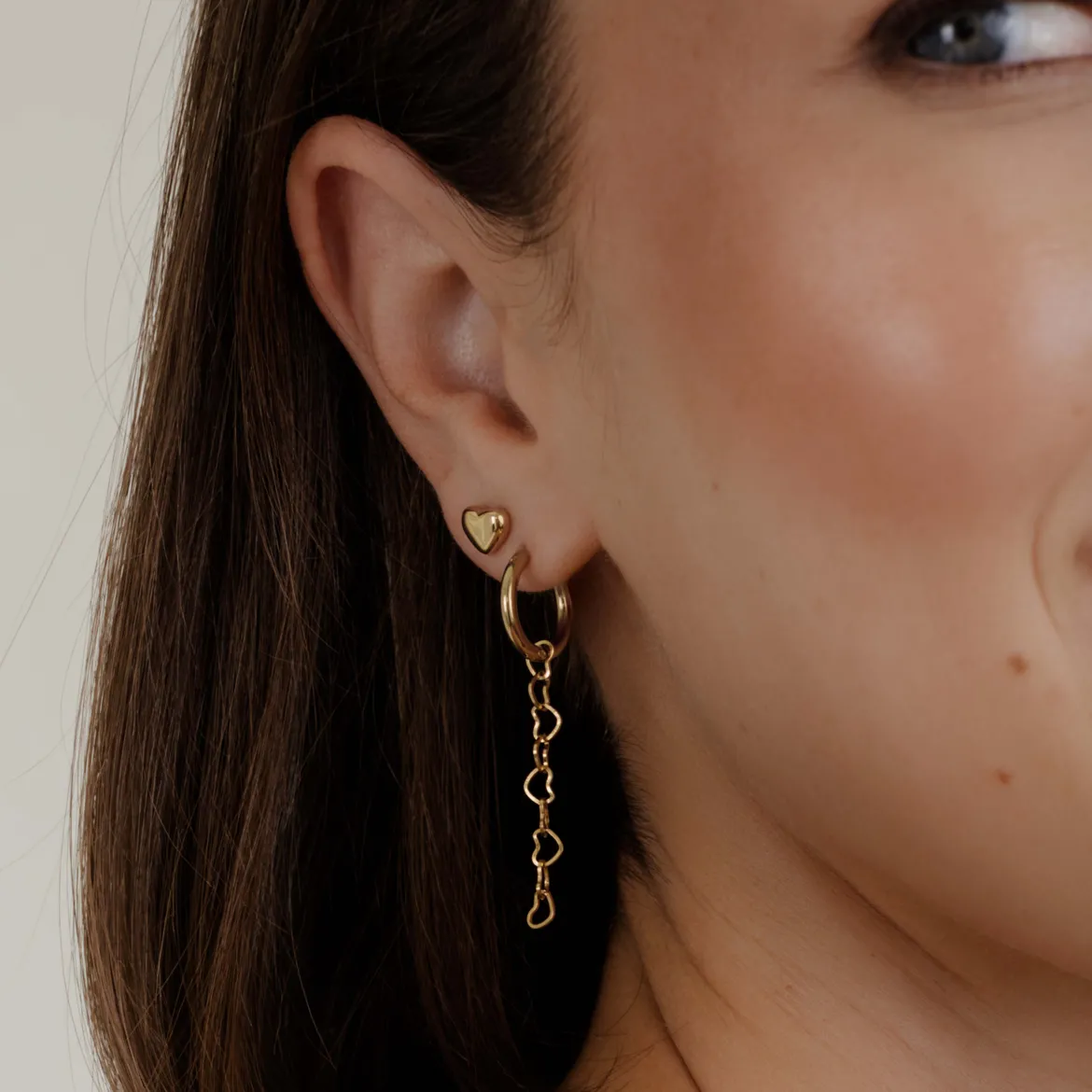 Lovely Heart Studs Gold