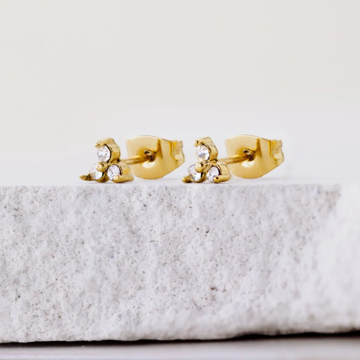 Luz Studs Gold