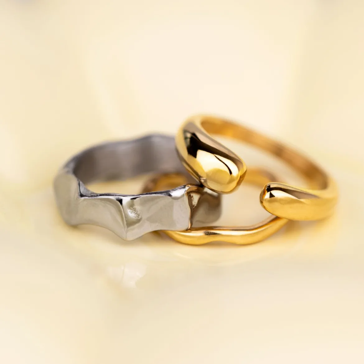 Melting Ring Gold