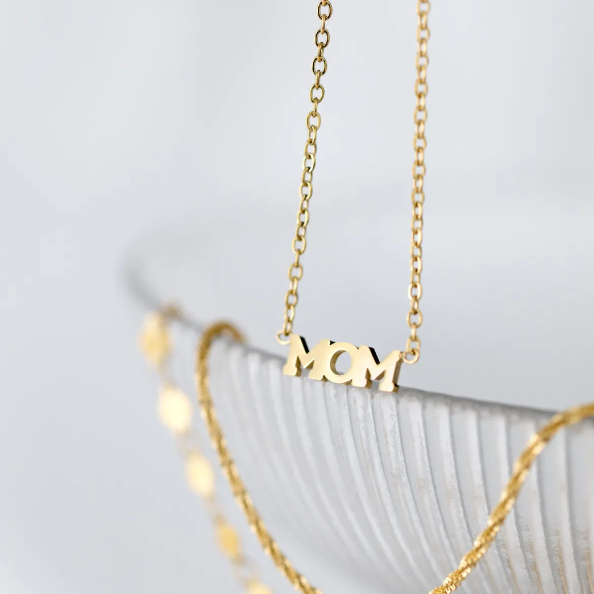 Mom Forever Necklace Gold