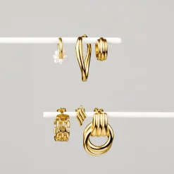 Pearl Cluster Hoops Gold