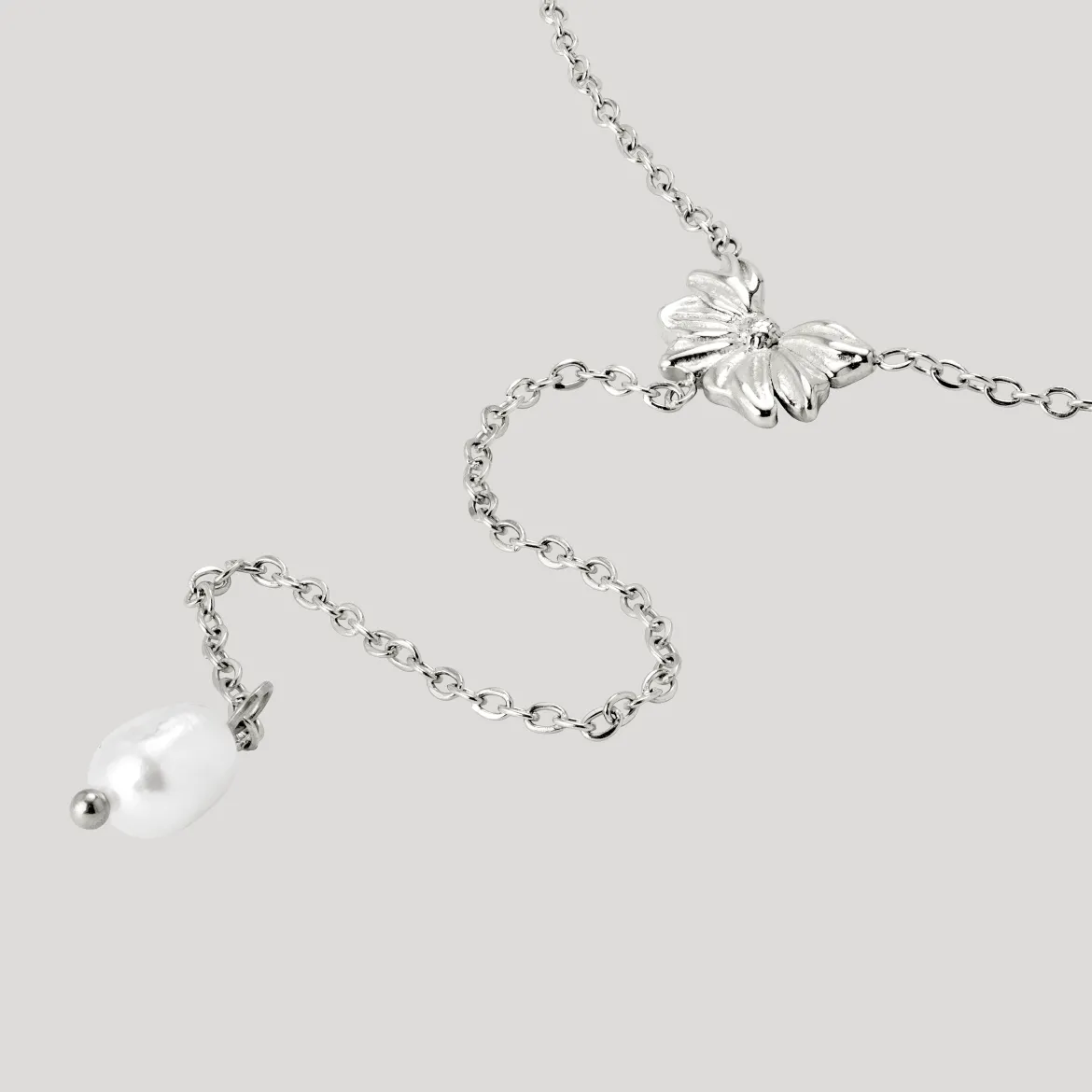 Petal Pearl Y-Necklace Silber
