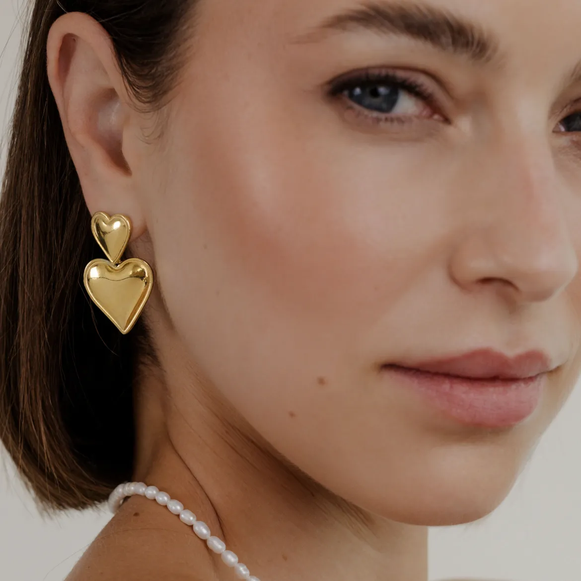 Pillow Hearts Earrings Gold
