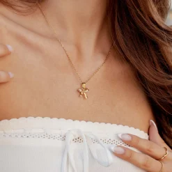 Pretty Ribbon Necklace Gold