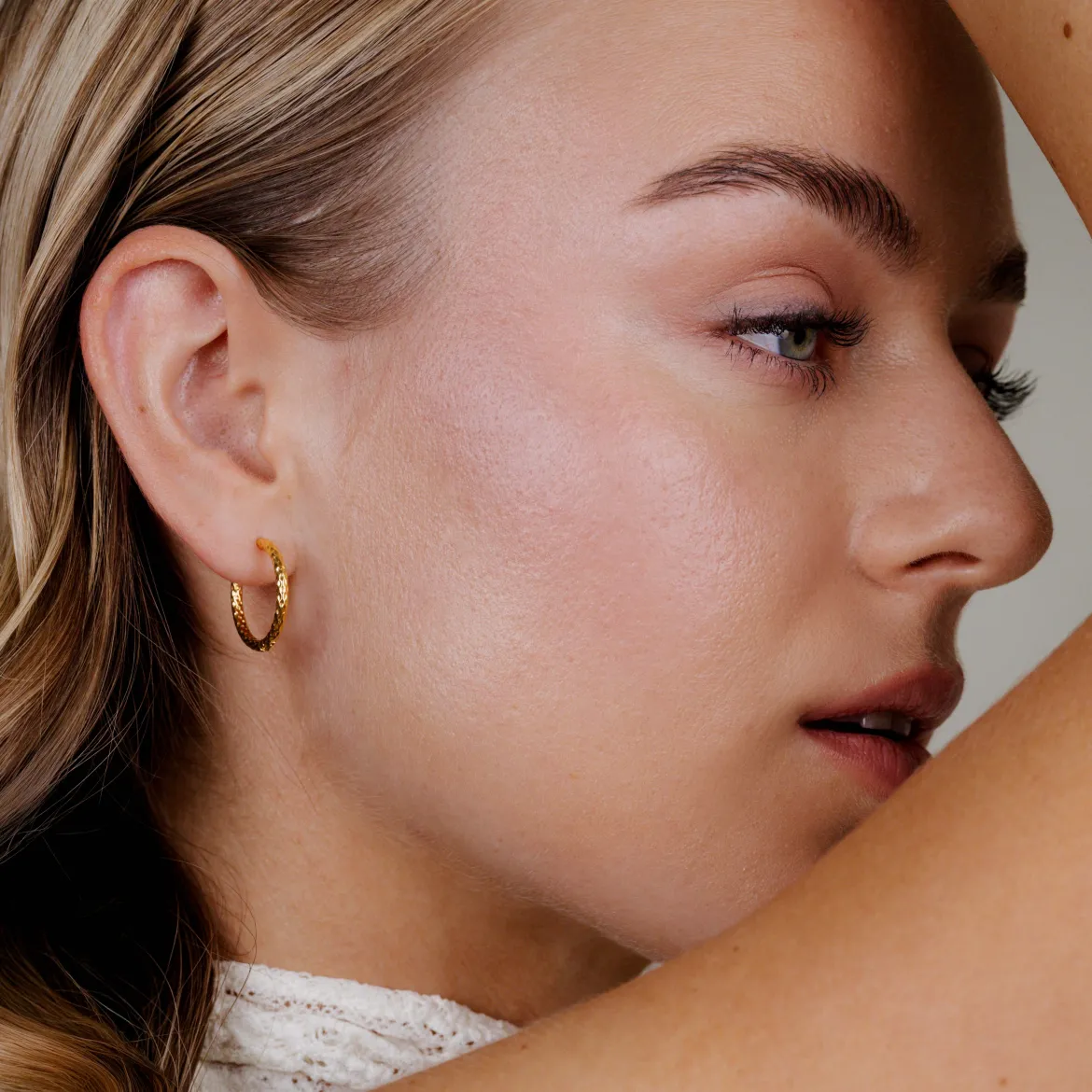 Prism Hoops Medium Gold