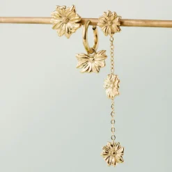 Pure Petal Studs Gold