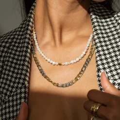 Retro Love Pearl Necklace Gold