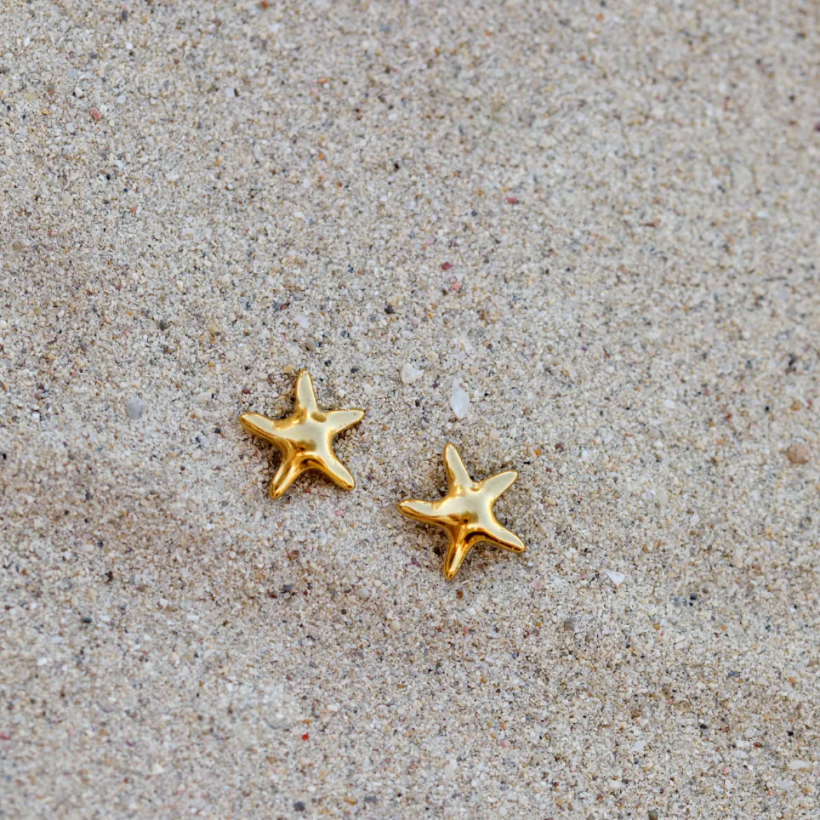 Sea Star Studs Gold