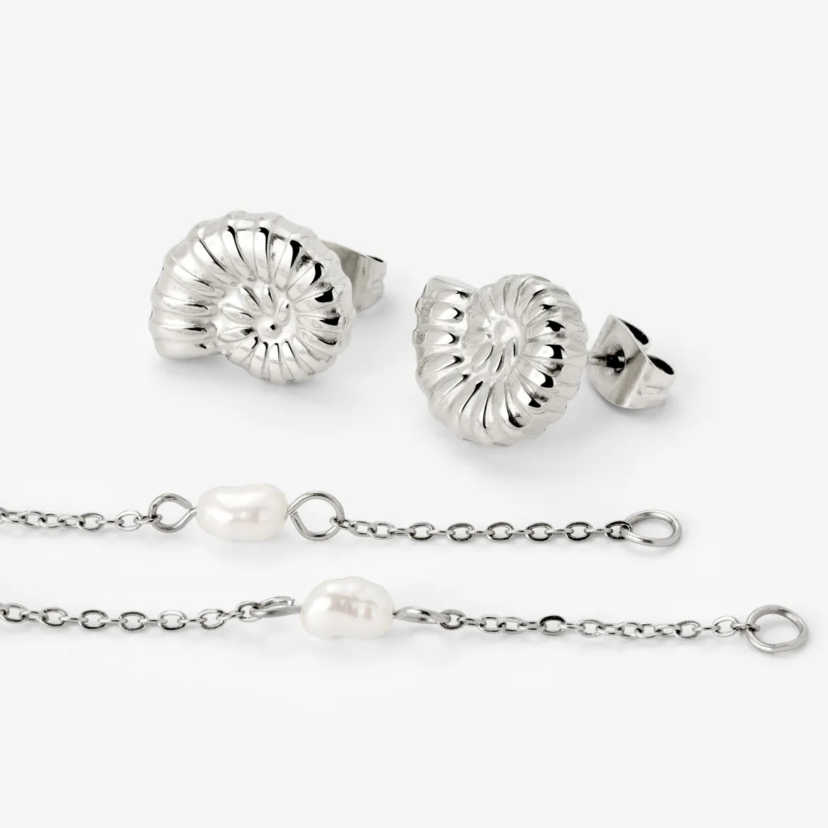 Siren's Spell Pearl Drop Earrings Silber