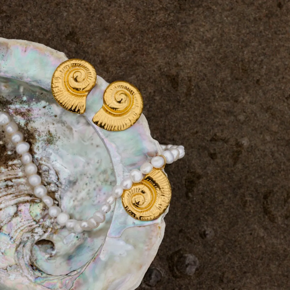 Siren's Spell Studs Gold