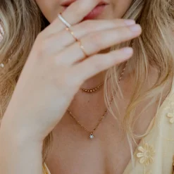 Sparkling Blue Petal Necklace Roségold
