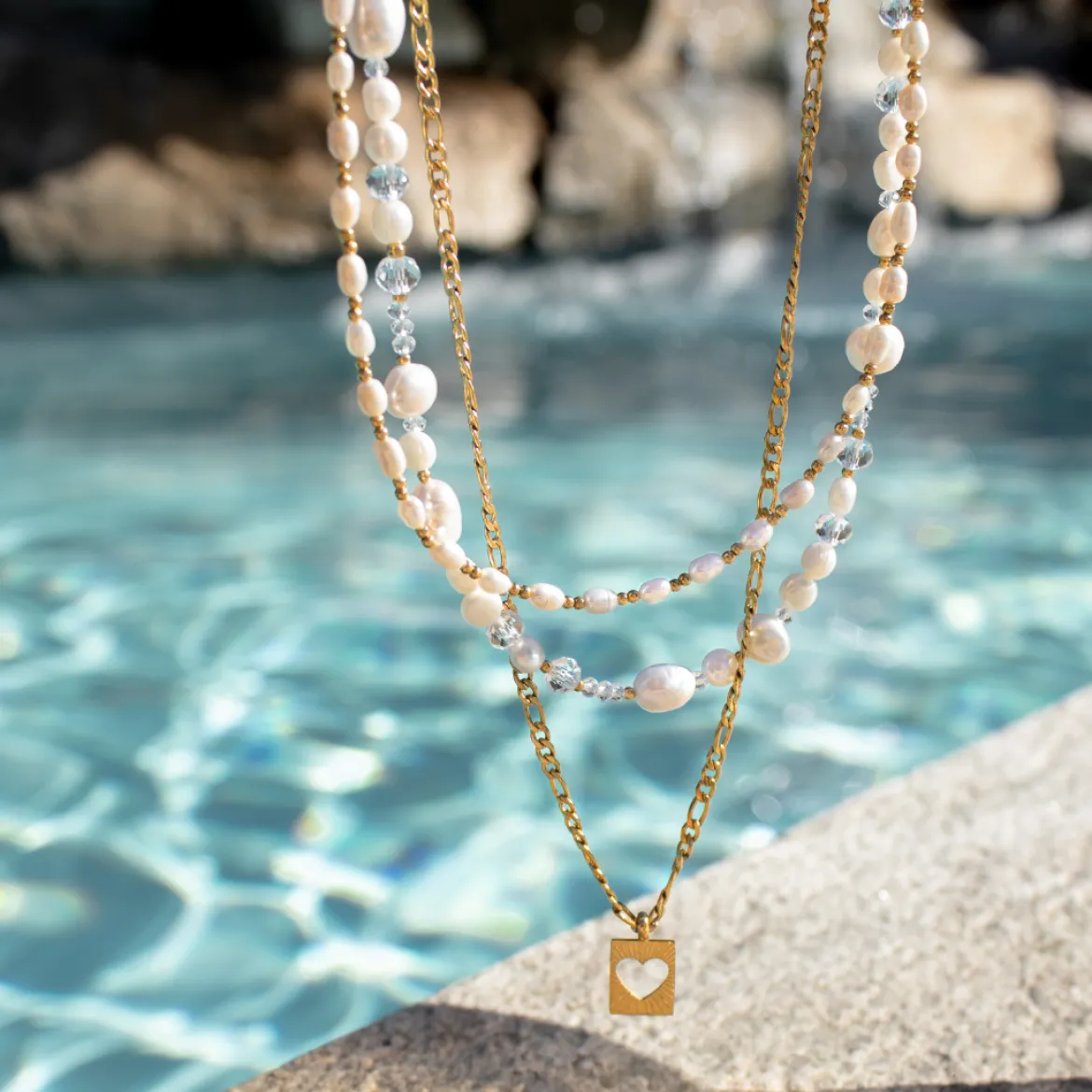 Summertime Pearl Necklace Gold