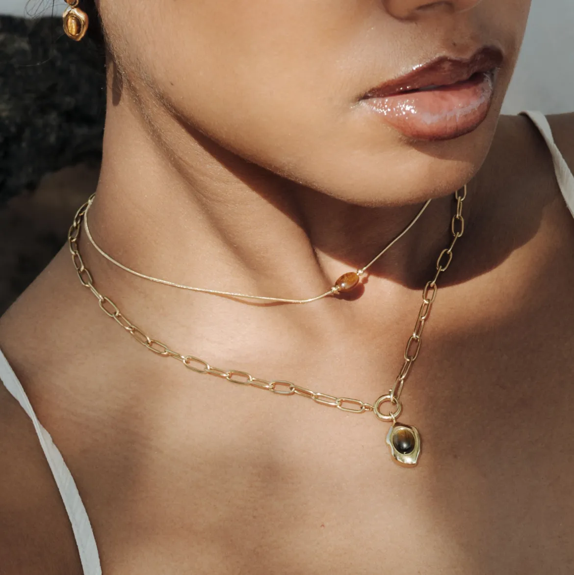 Sunflare Gem Choker Gold