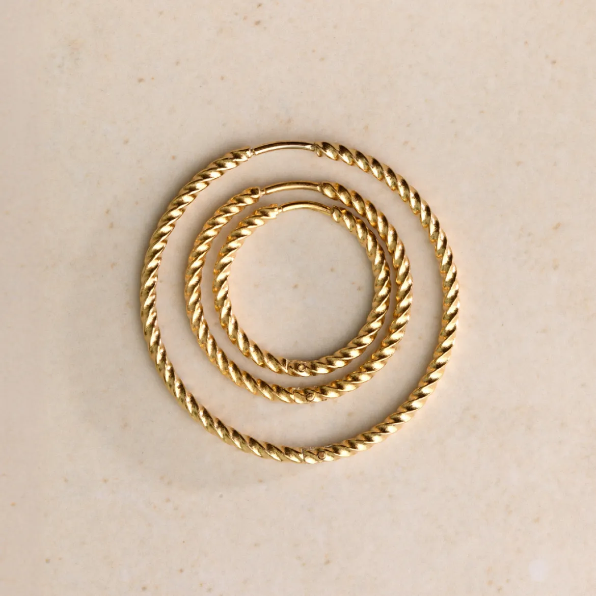 Twisted Hoops Medium Gold