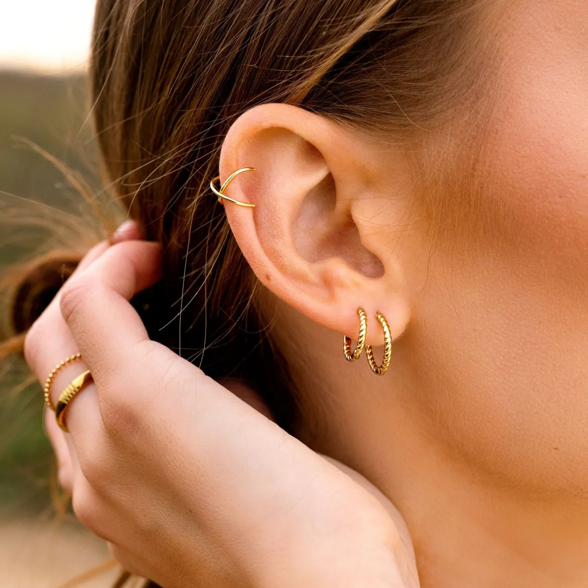 Twisted Hoops Small - Gold