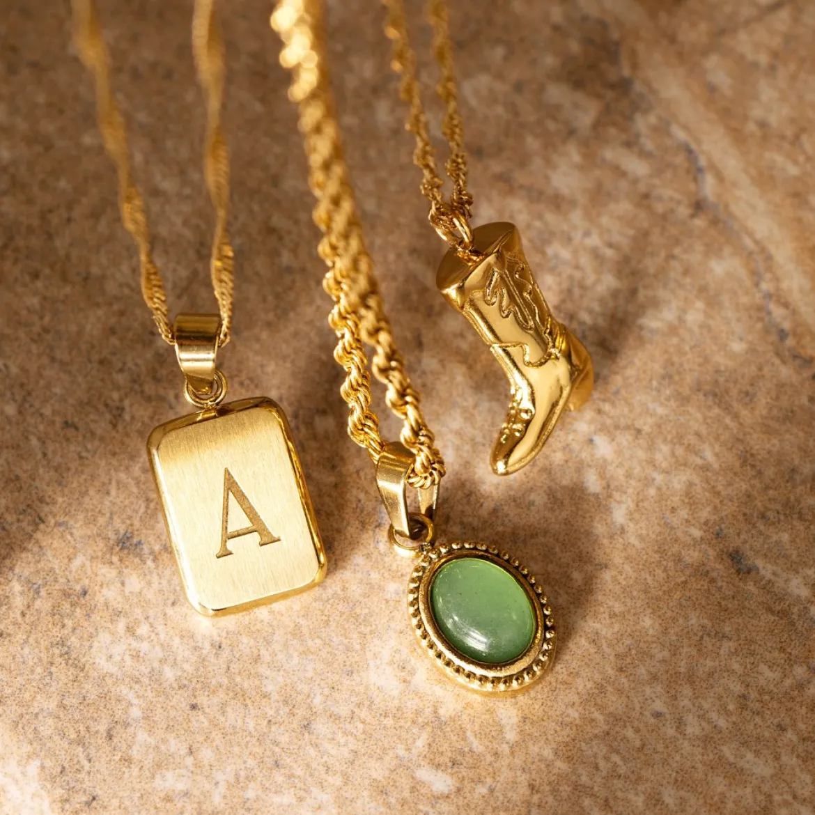 Vintage Vibes Necklace Gold