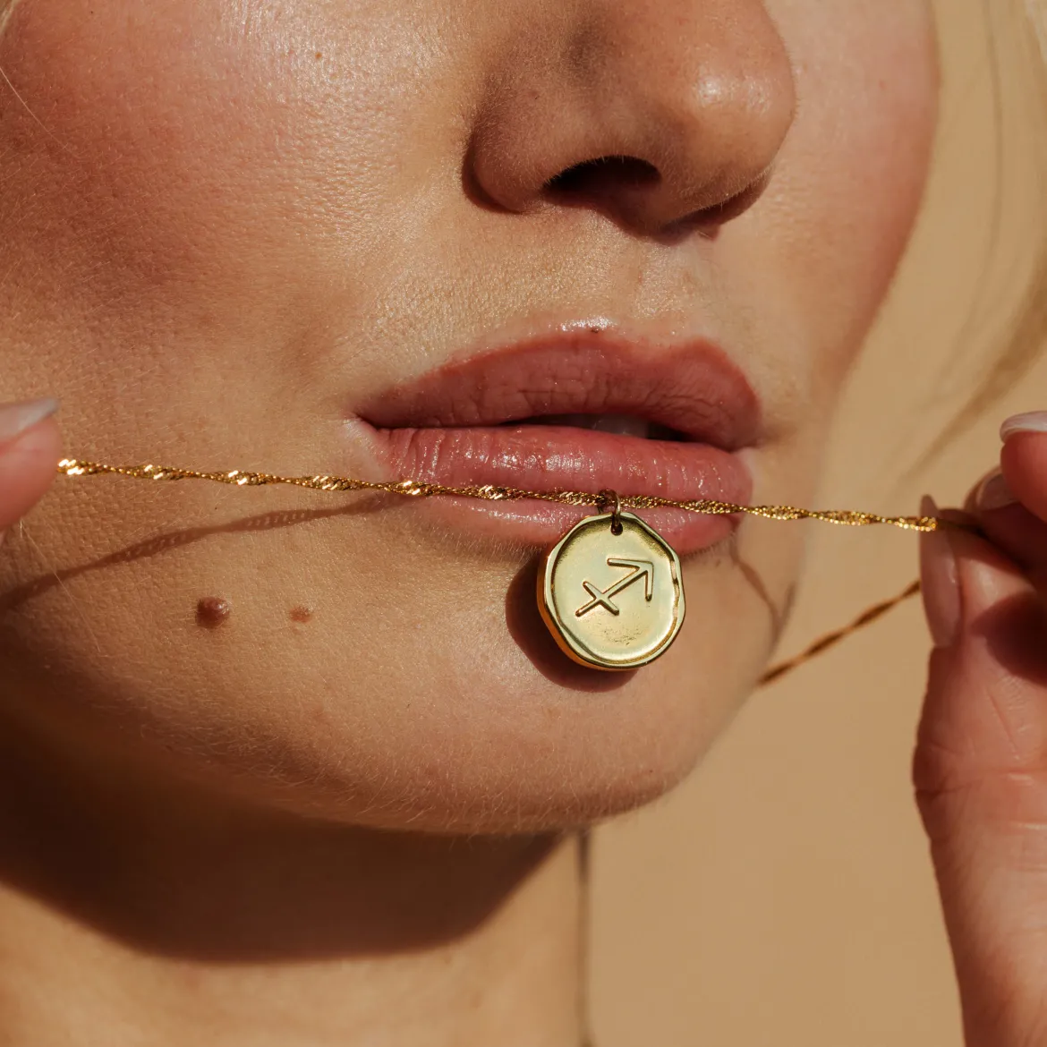 Zodiac Necklace – Sagittarius / Schütze Gold