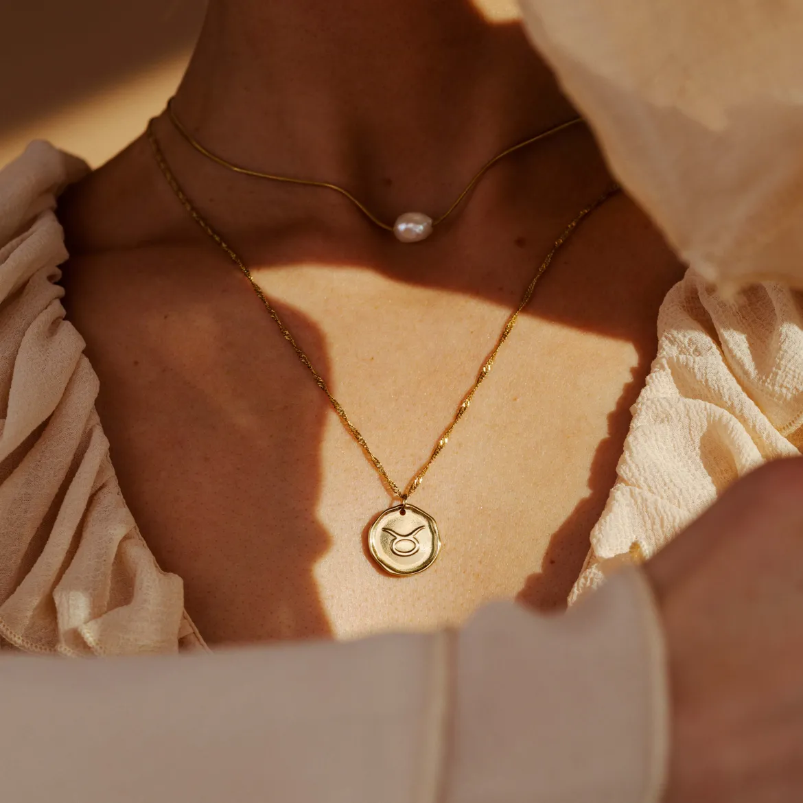 Zodiac Necklace – Taurus / Stier Gold